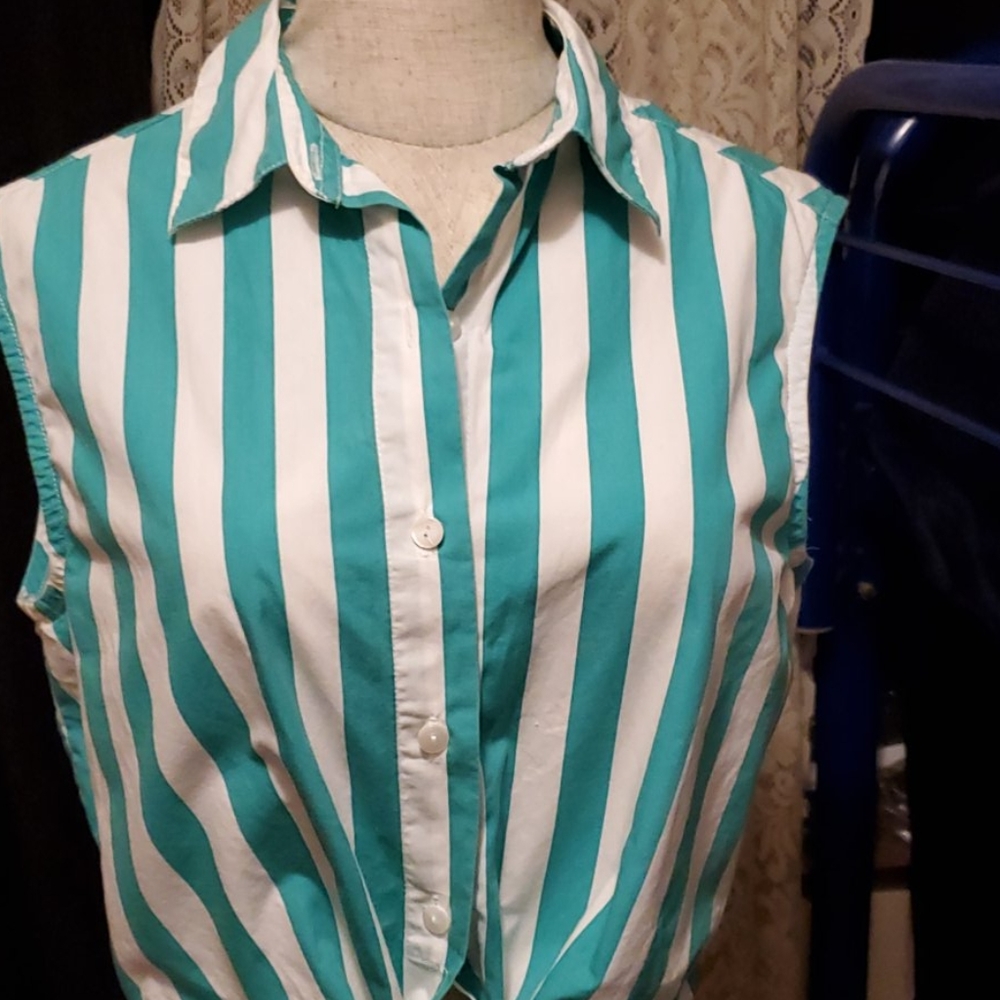 Blouse - Picture 2 of 4